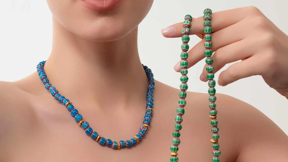 Which Necklace with Which Neckline - Sadehane